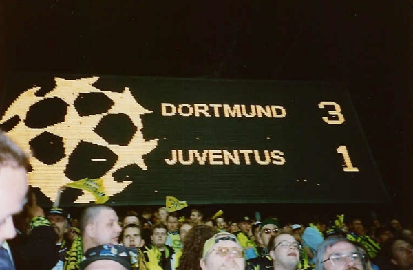  BV Borussia Dortmund بوروسيا دورتموند ألمانيا User.aspx?id=43864&f=bvb32